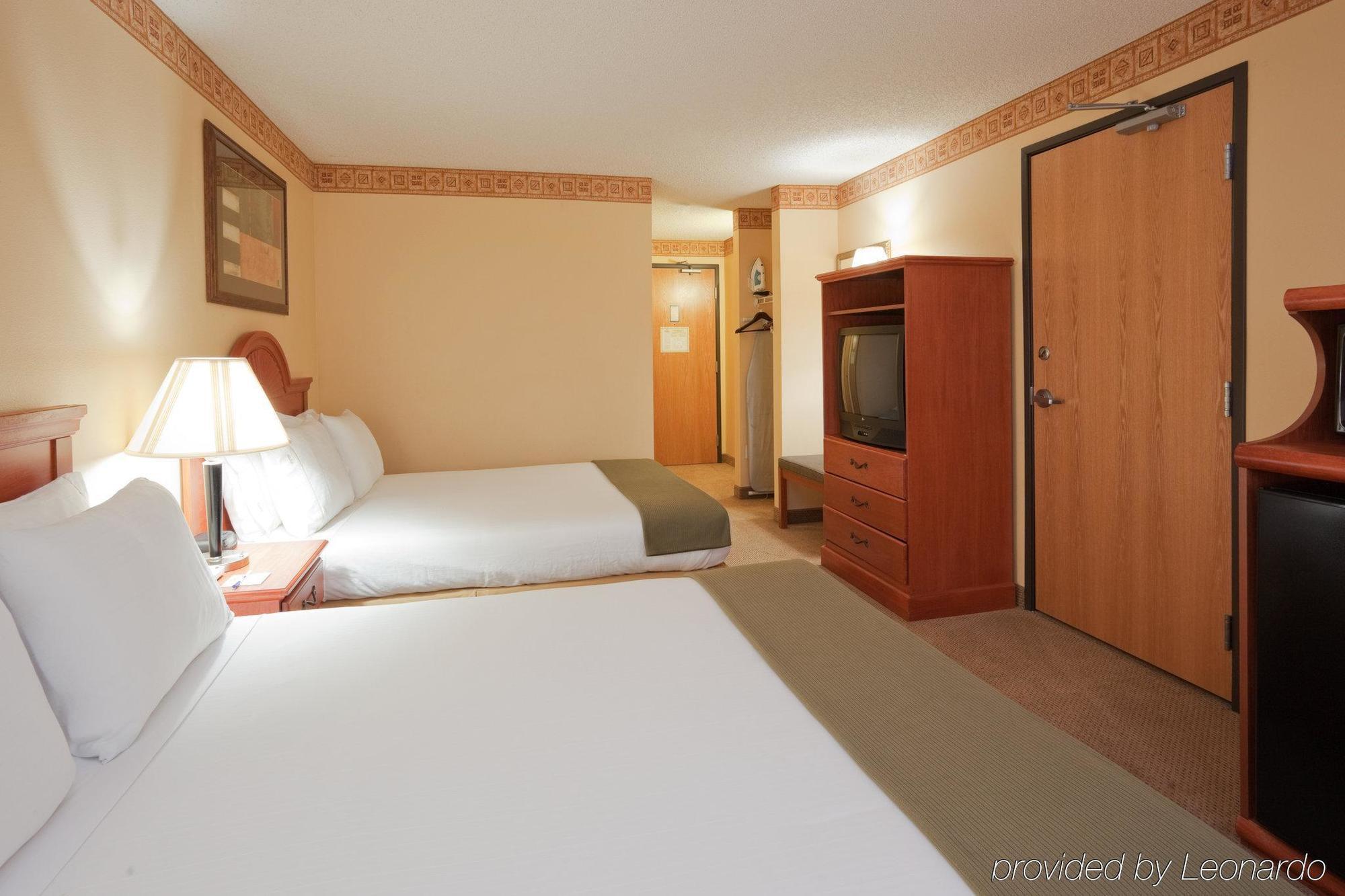 Holiday Inn Express Hotel & Suites Livermore By Ihg Kamer foto